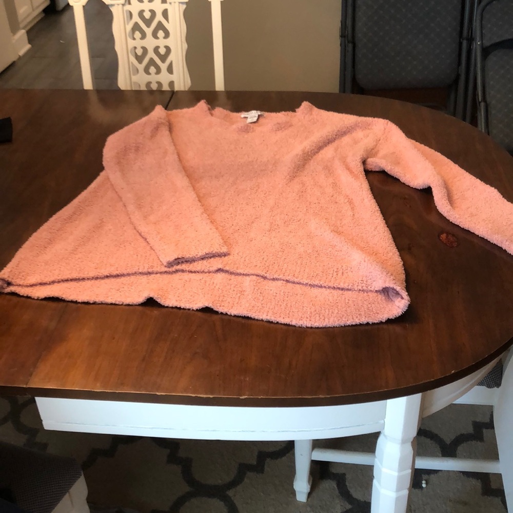 Pink fuzzy top very soft